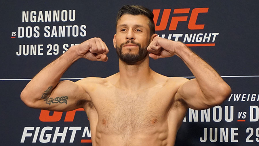 Drew Dober contre Marco Polo Reyes