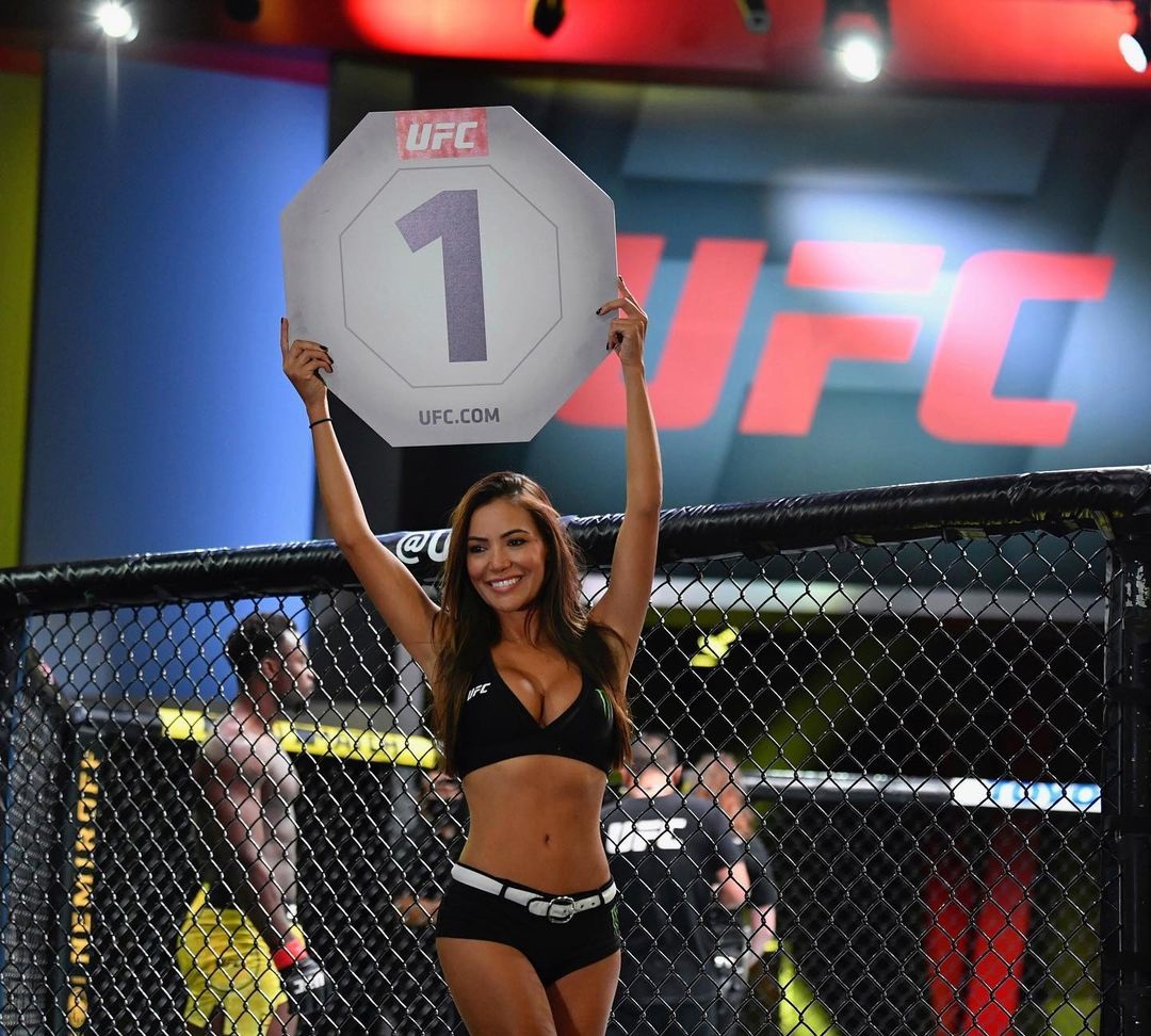 ESPN+ 40 : Octagon girls