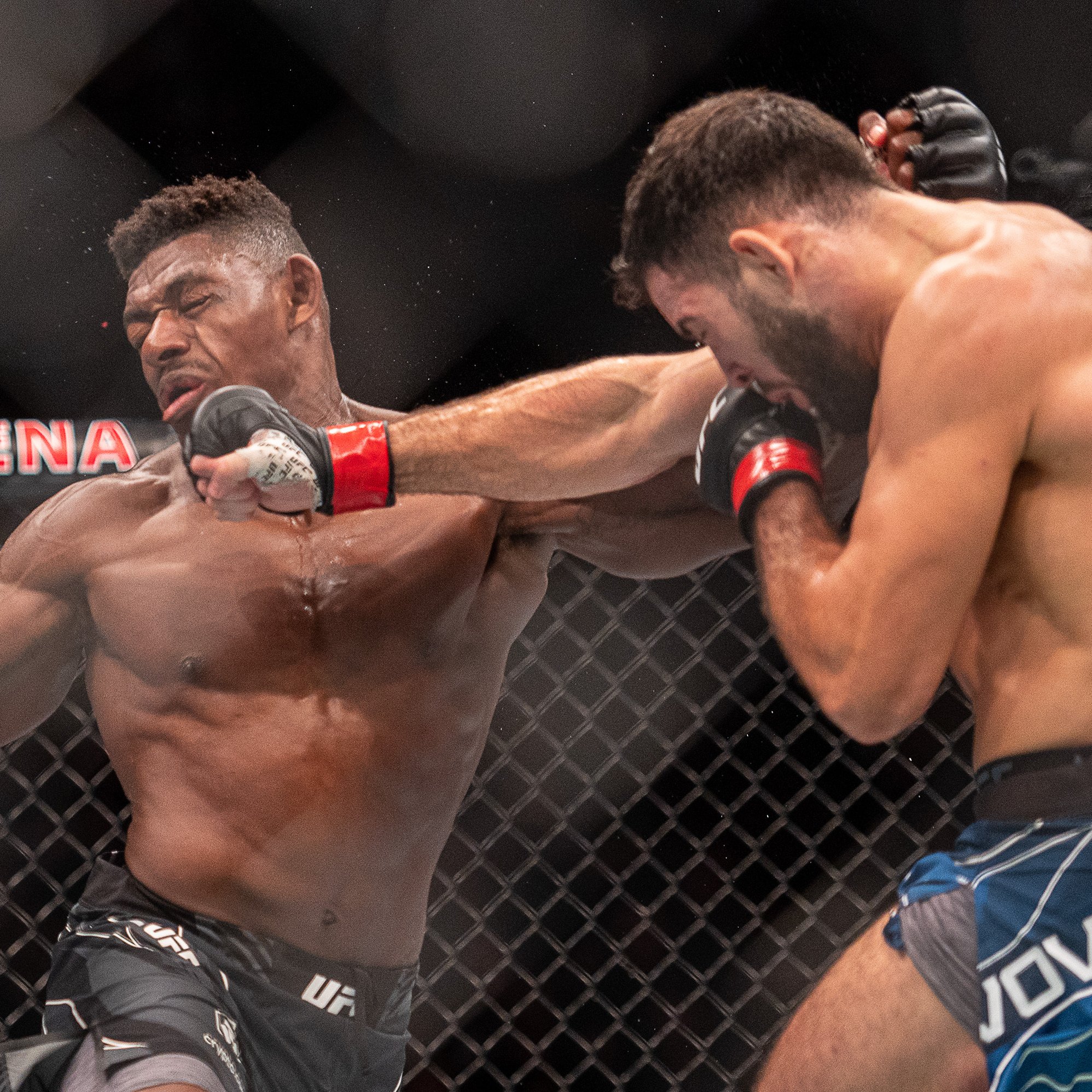 UFC on ESPN+ 67 - Paris - Photos : Nassourdine Imavov vs. Joaquin Buckley