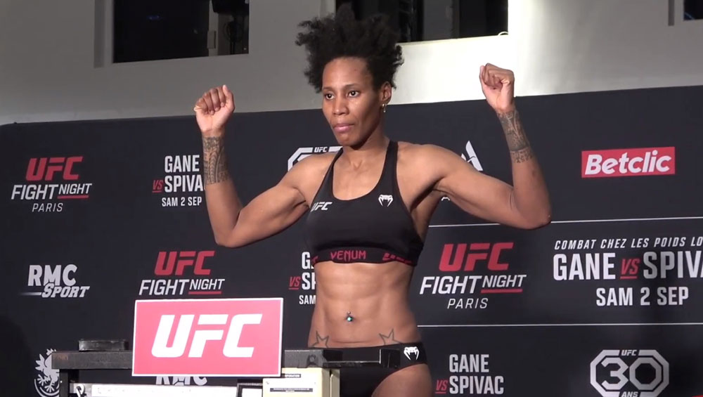 UFC Paris la pesée offcielle : Zarah Fairn