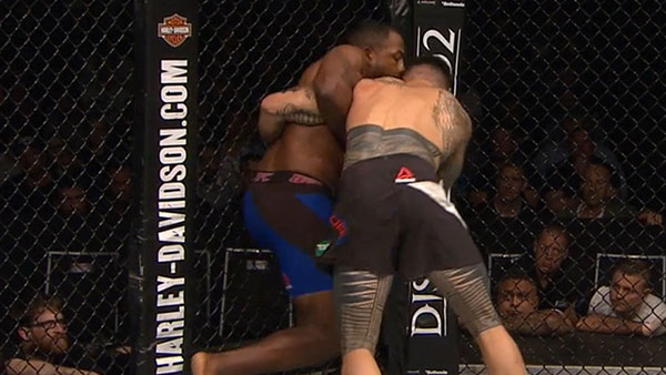 Khalil Rountree contre Tyson Pedro