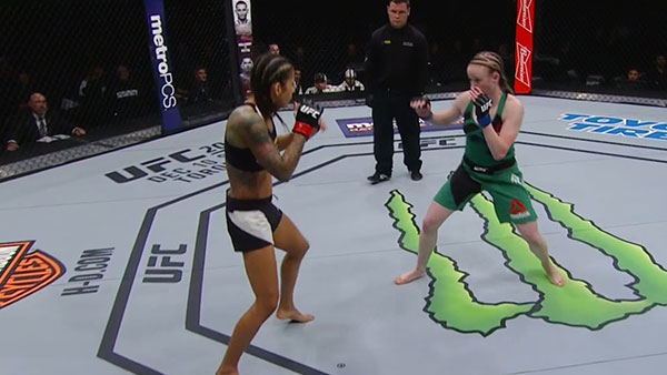 Juliana de Lima Carneiro contre J.J. Aldrich