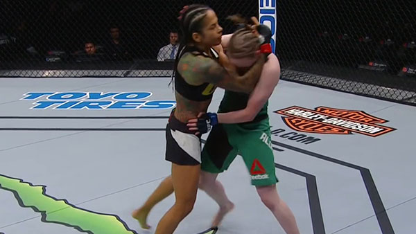 Juliana de Lima Carneiro contre J.J. Aldrich