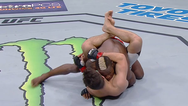 Frankie Perez contre Marc Diakiese