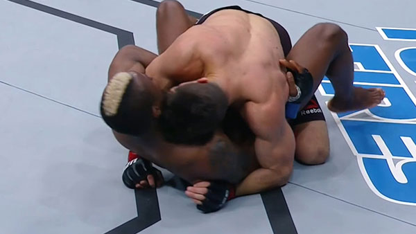 Frankie Perez contre Marc Diakiese