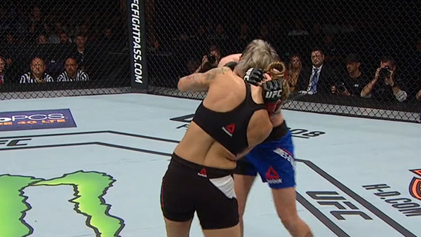 Jocelyn Jones-Lybarger contre Nina Ansaroff