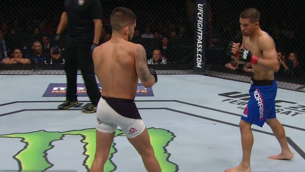 John Moraga contre Sergio Pettis