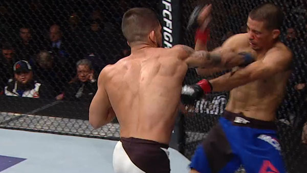 John Moraga contre Sergio Pettis