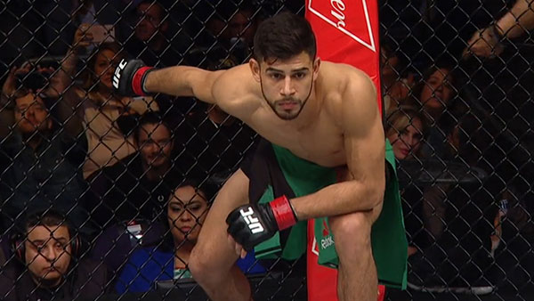 Yair Rodriguez contre B.J. Penn