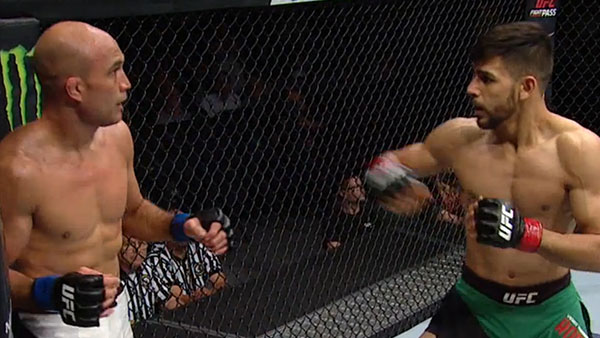 Yair Rodriguez contre B.J. Penn