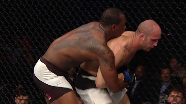 Ovince St. Preux contre Volkan Oezdemir