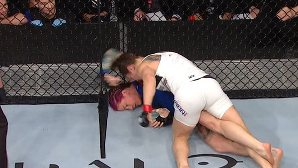 Sara McMann contre Gina Mazany