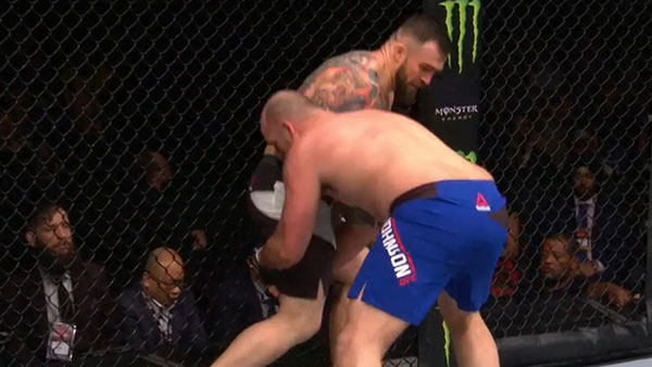 Daniel Omielanczuk contre Timothy Johnson