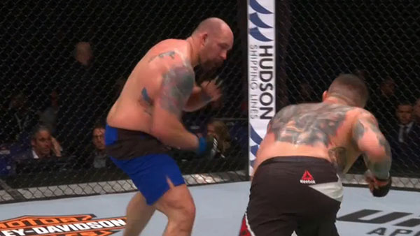 Daniel Omielanczuk contre Timothy Johnson