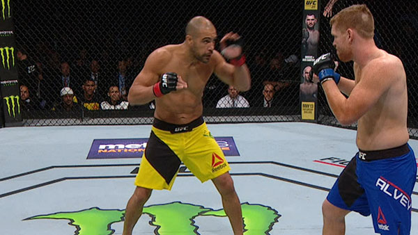 Thales Leites contre Sam Alvey