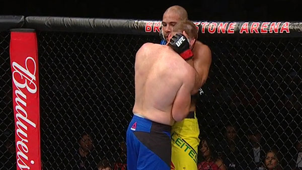 Thales Leites contre Sam Alvey