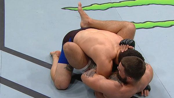 Jake Ellenberger contre Mike Perry