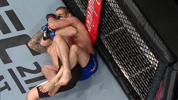 Joe Lauzon contre Steven Ray