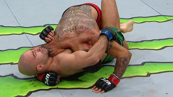 Cub Swanson contre Artem Lobov