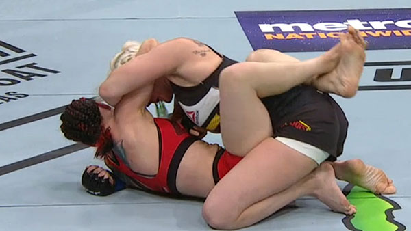 Alexis Davis contre Cindy Dandois