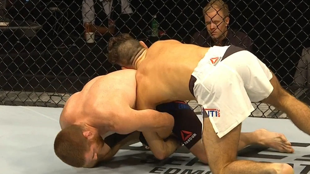 Andrew Holbrook contre Thibault Gouti