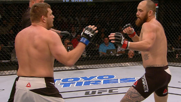 Travis Browne contre  Matt Mitrione