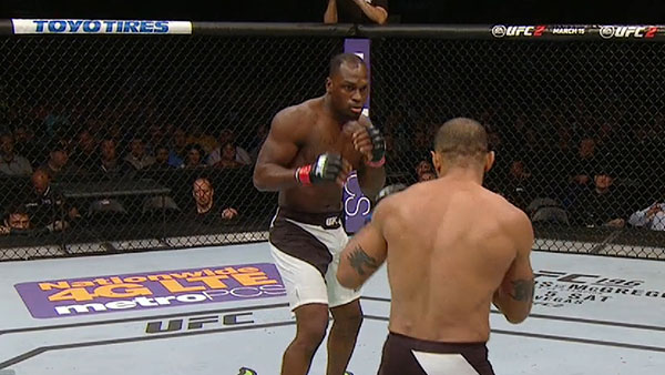 Derek Brunson contre Roan Carneiro