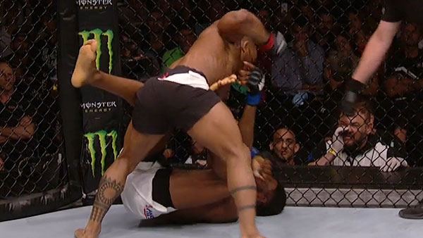 Hector Lombard contre Neil Magny