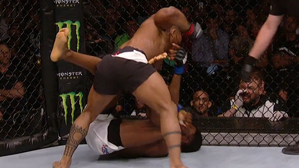 Hector Lombard contre Neil Magny