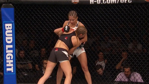 Karolina Kowalkiewicz contre Heather Clark