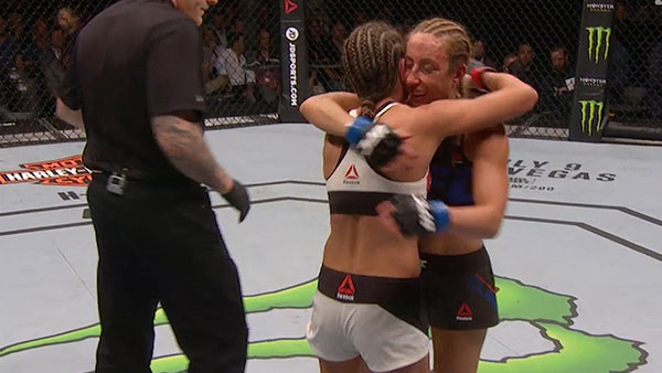 Karolina Kowalkiewicz contre Heather Clark