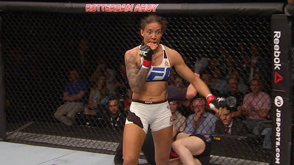 Germaine de Randamie contre Anna Elmose