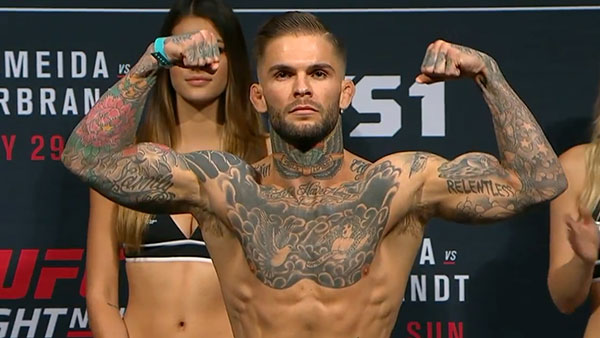 Thomas Almeida contre Cody Garbrandt