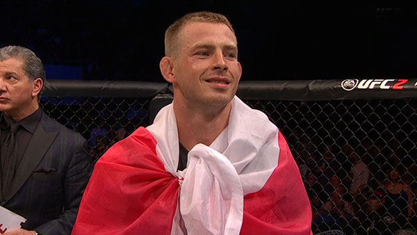 Tamdan McCrory contre Krzysztof Jotko