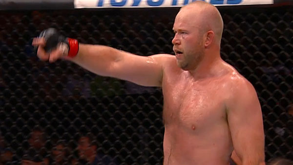 Tim Boetsch contre Josh Samman