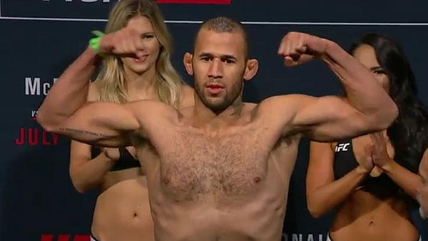 Eric Spicely contre Sam Alvey