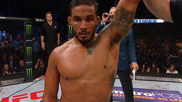 Dennis Bermudez contre Rony Mariano Bezerra