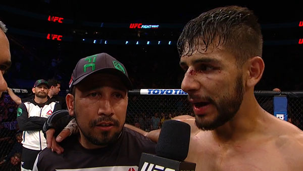 Yair Rodriguez contre Alex Caceres