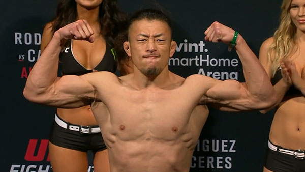 Cub Swanson contre Tatsuya Kawajiri