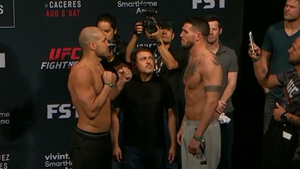 Thales Leites contre Chris Camozzi