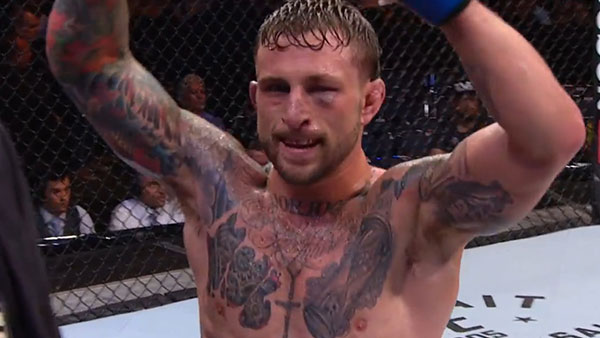 Glaico Franca Moreira contre Gregor Gillespie