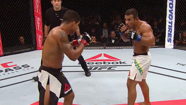 Gilbert Burns contre Michel Prazeres