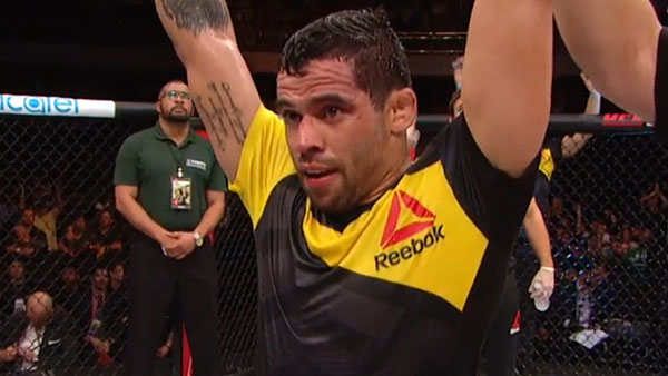 Renan Barao contre Phillipe Nover