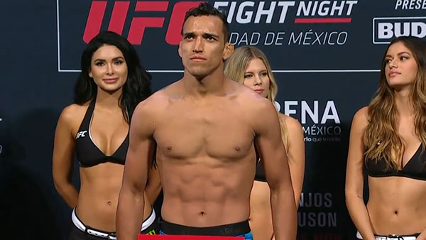 Ricardo Lamas contre Charles Oliveira