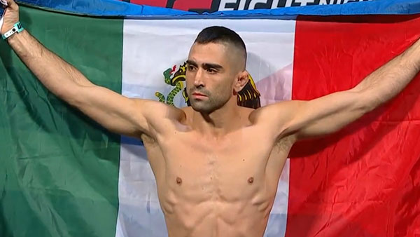 Ricardo Lamas contre Charles Oliveira