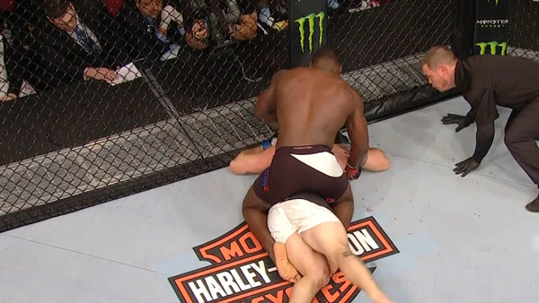 Anthony Johnson contre Ryan Bader