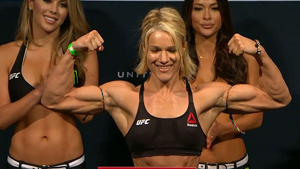 Felice Herrig contre Kailin Curran