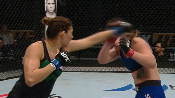 Leslie Smith contre Irene Aldana