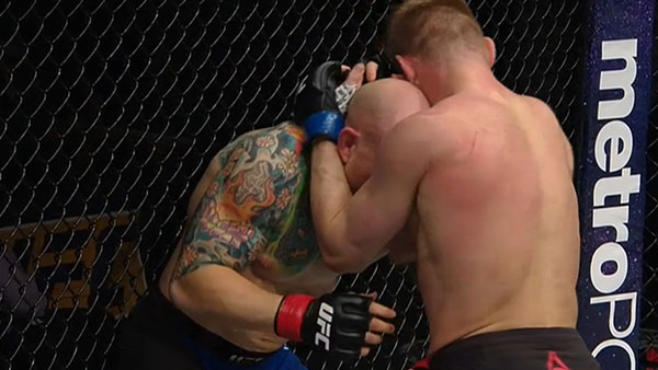 Josh Emmett contre Scott Holtzman