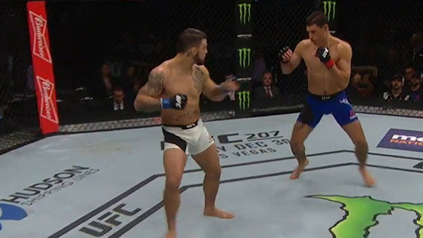 Alan Jouban contre Mike Perry